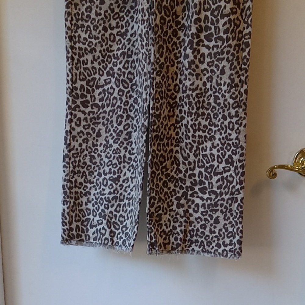 Cheetah Print Wide-Leg Jeans - Picture 2 of 6
